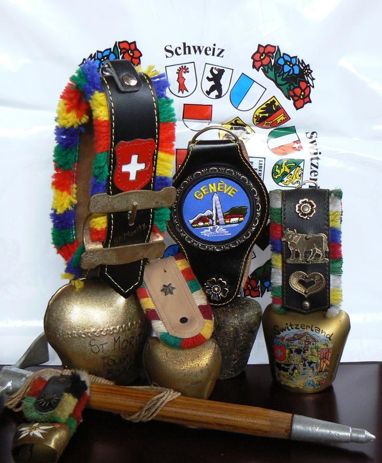 Lodge Cowbell Kutchan Luaran gambar